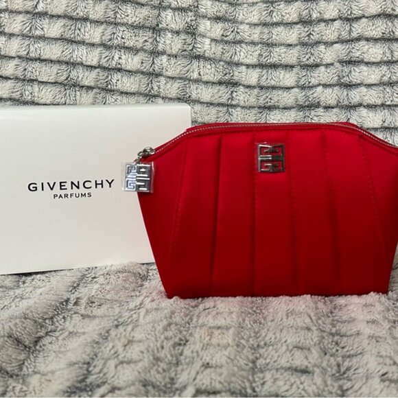 New Givenchy Toiletry bag/ cosmetic/ makeup bag/ pouch / case - Picture 7 of 7